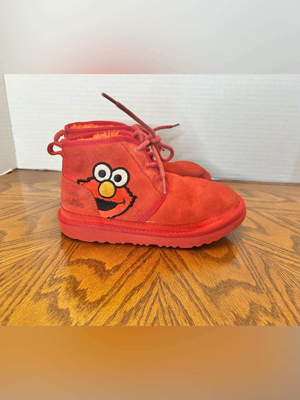 UGG Big Kids Elmo Boot Sesame Street Red Kid Size 3